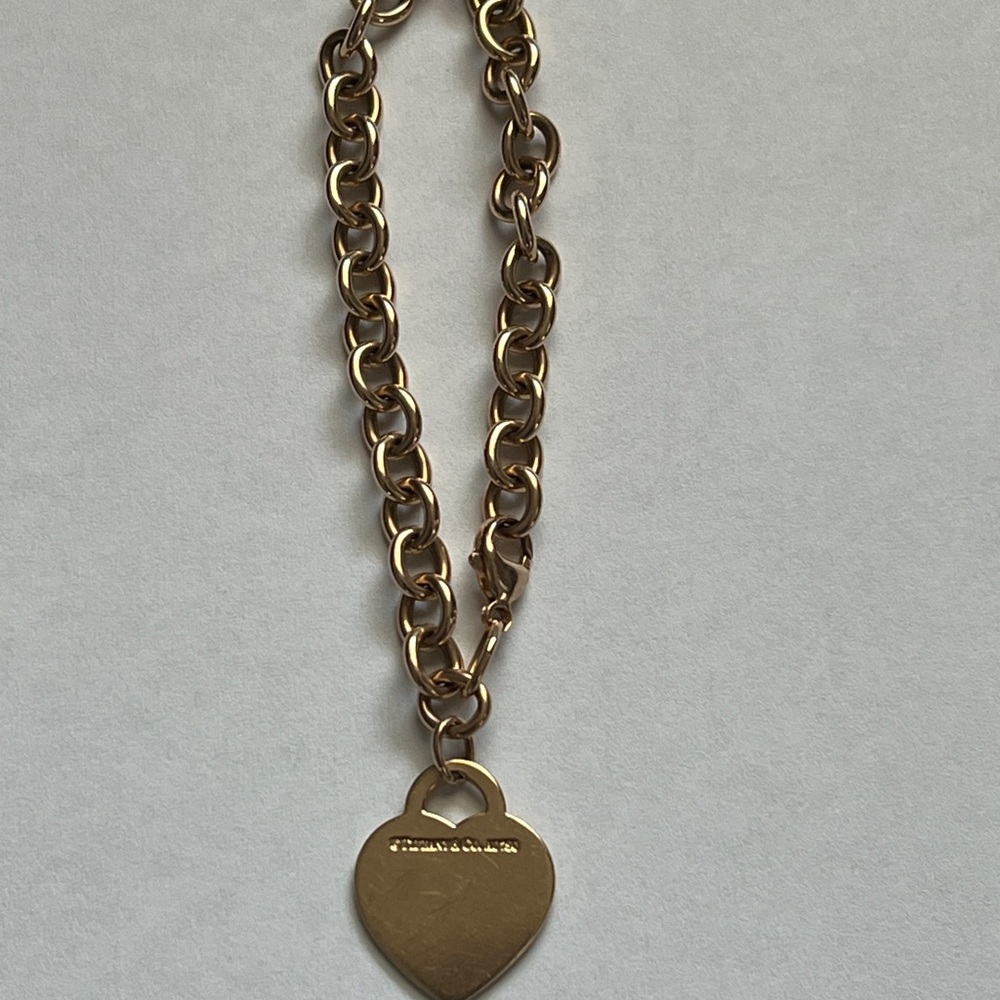 Tiffany & Co. Rose gold Bracelet with medium Heart charm - Picture 3 of 9